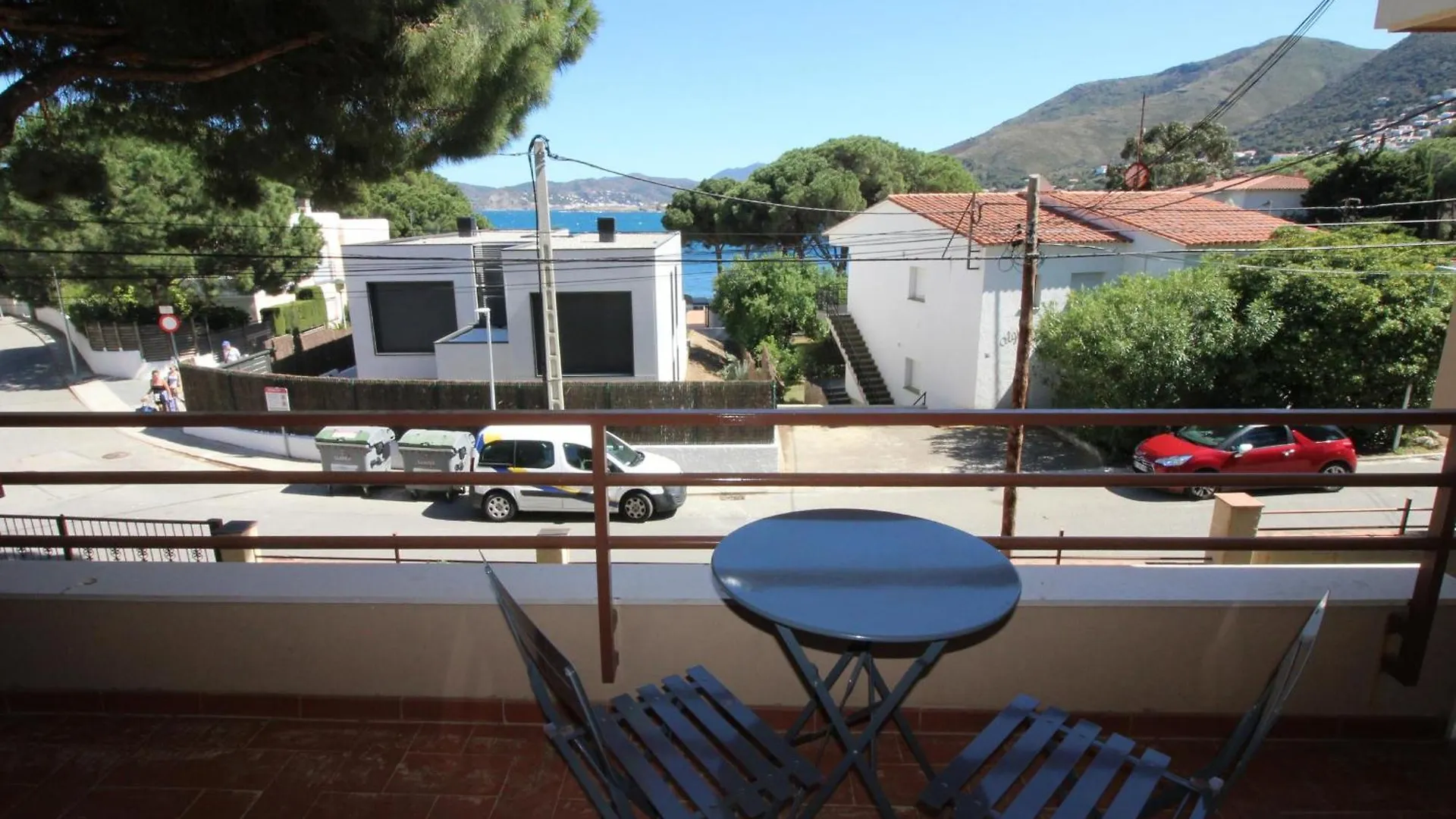 A Recer - Apartamento Acogedor, Tranquilo Y Bien Situado, A Tan Solo 100 M. De La Playa. - Es-228-142 Llança Apartment